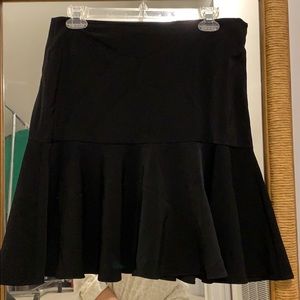 White House Black Market Flowy Skirt w/zip size 10